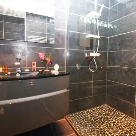 Apartment Le Regency Yourhosthelper 4*