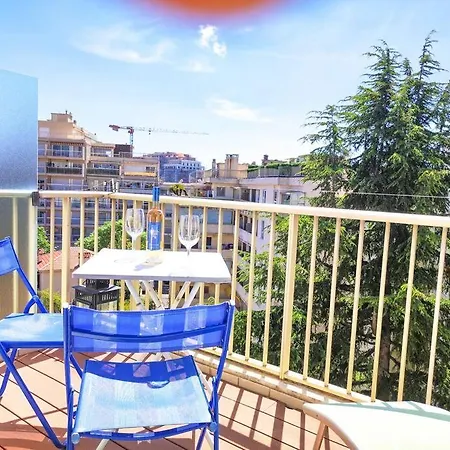 Le Regency Yourhosthelper 4* 公寓